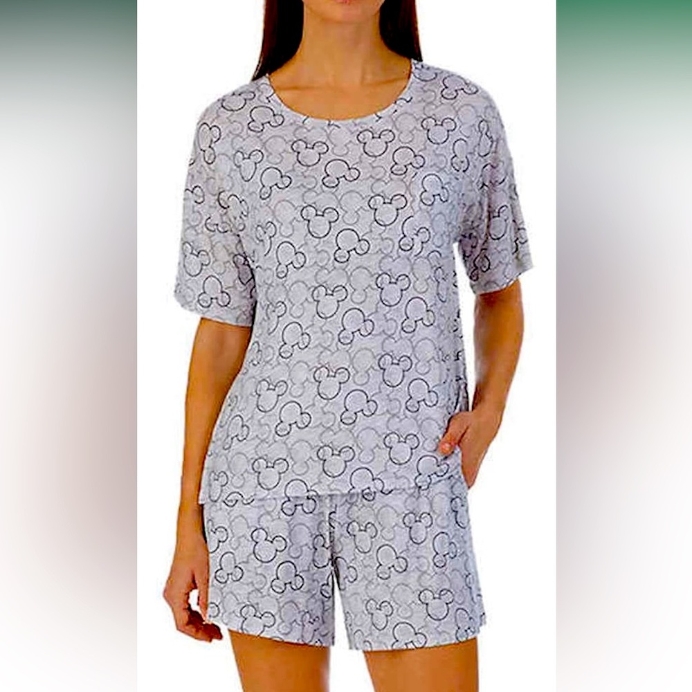 NWT Disney 2 Piece Top and Shorts Pajama Set PJs with Pockets Mickey Mouse - Picture 6 of 6